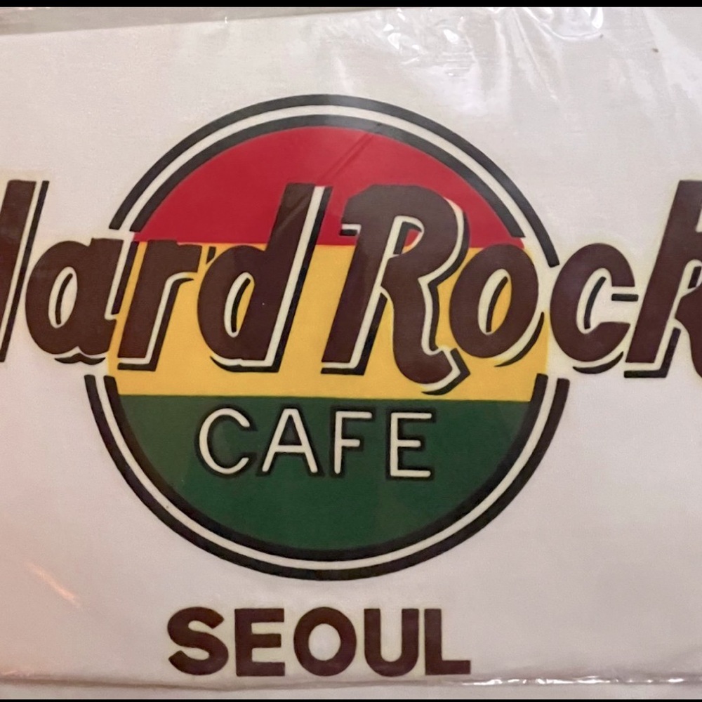 Vintage Hard Rock Cafe Seoul Korea shirt